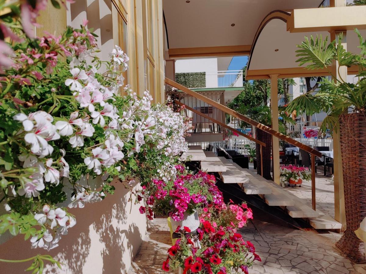 Hotel Mia Restaurant Airport Rimini Exterior photo